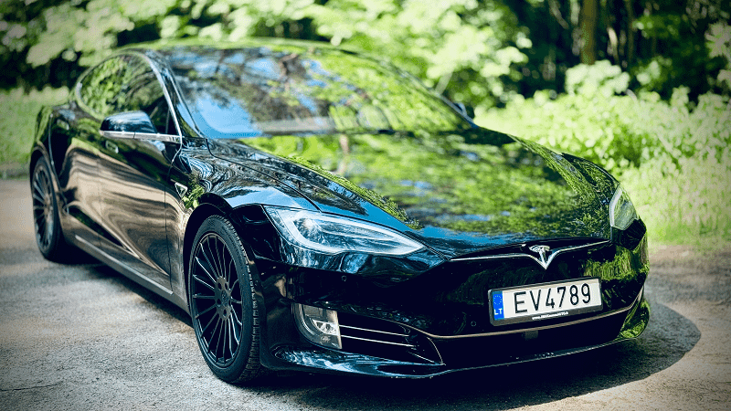 Tesla 1